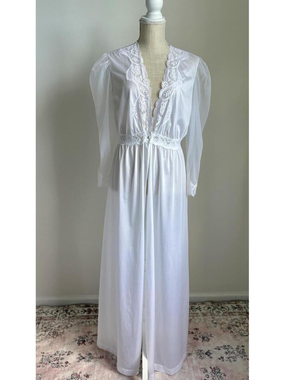 VINTAGE White Sheer Lace Trim Lingerie Robe Long Sleeve